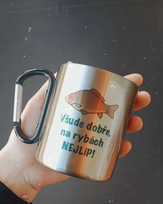 Plechový hrnek s karabinou 🤯 Vhodný nejen na ryby🍀 📩 #mabatisk